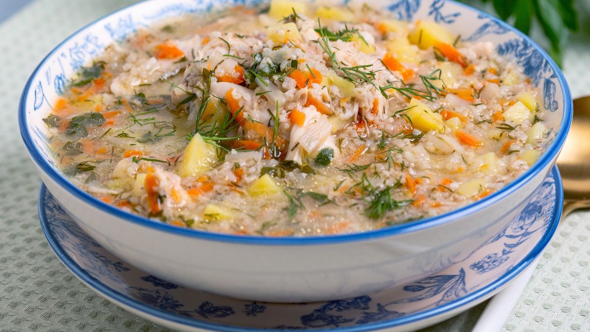 Dlaczego warto zrobić krupnik z kaszą jaglaną?