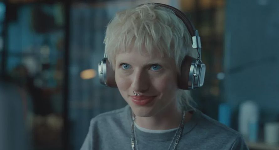 Atmosfera w miejscu pracy motywem przewodnim nowej kampanii Pracuj.pl