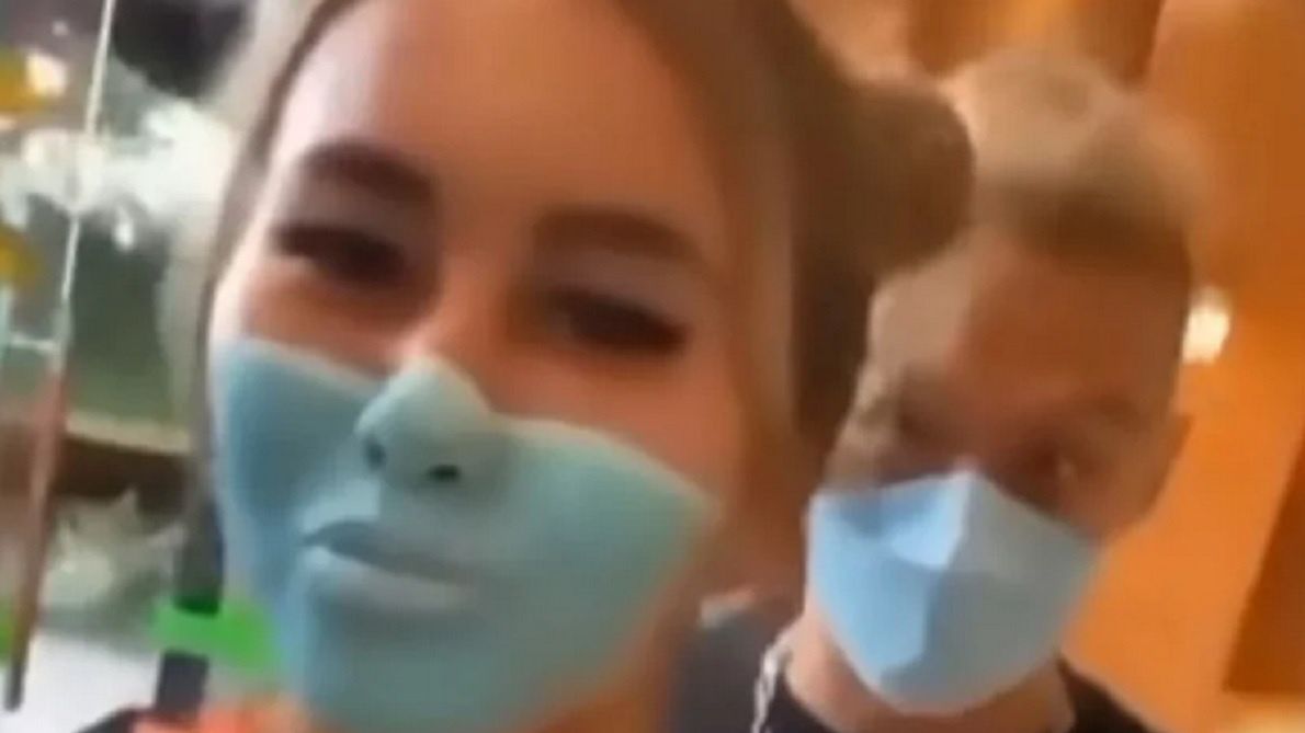 Weszli do sklepu bez maseczki