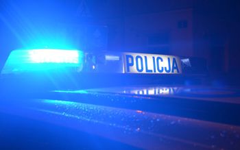 Doniósł na żonę. Policja zabrała oboje do aresztu. Sceny w Mielcu