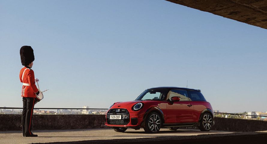 Jung von Matt z pierwszą globalną kampanią dla MINI