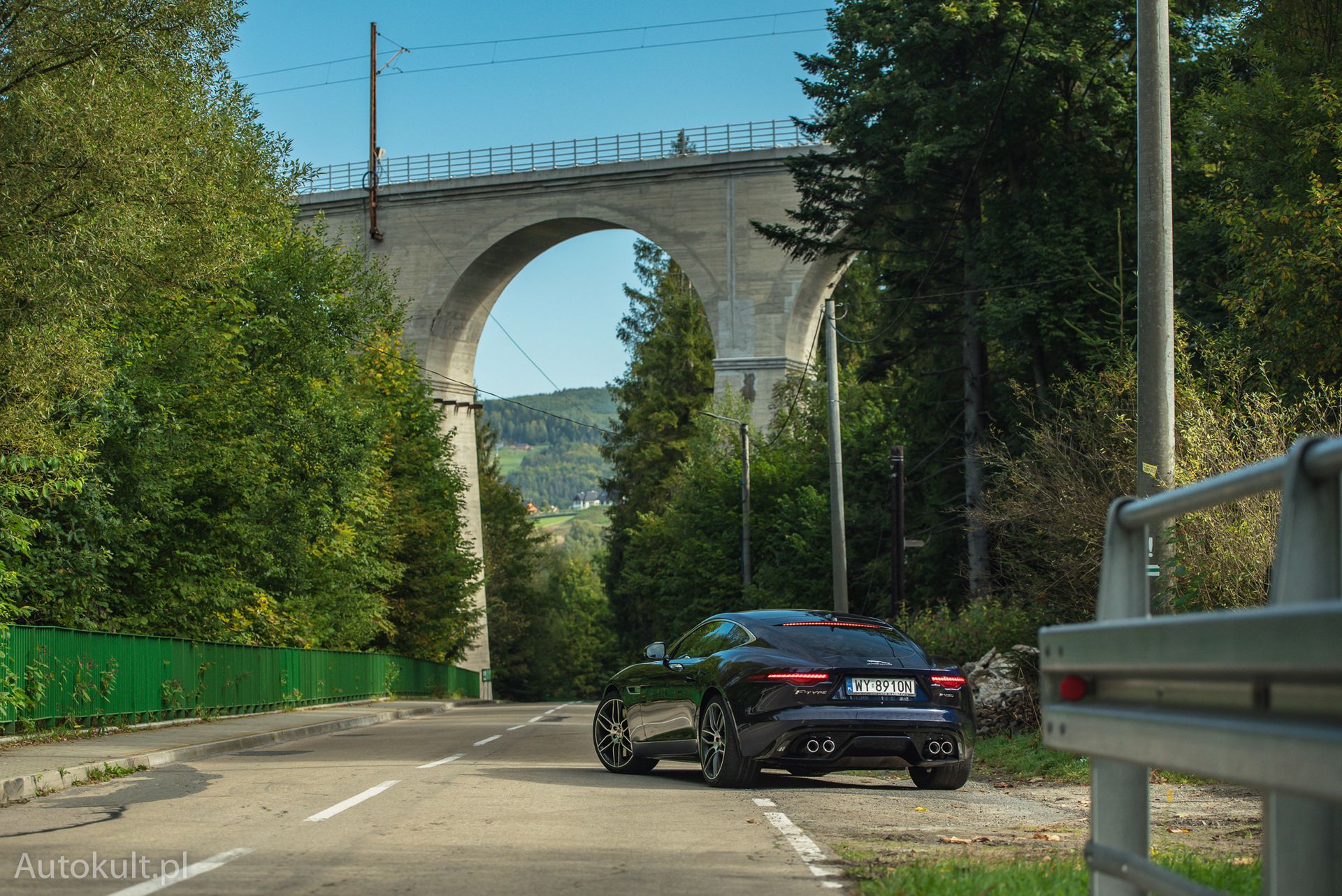 Jaguar F-Type P450 (2022)