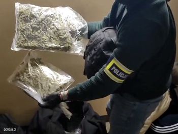 Warszawa: Magazyn marihuany w centrum miasta. Policja przejęła 14 kilogramów narkotyków