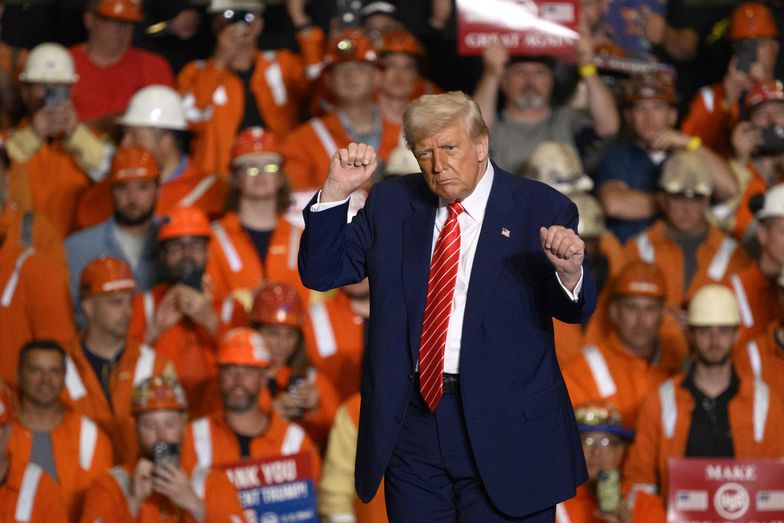 President Trump Holds Rally At US Steel Near Pittsburgh
WEST MIFFLIN, PENNSYLVANIA - MAY 30: U.S. President Donald Trump speaks during a rally at the US Steel-Irvin Works on May 30, 2025 in West Mifflin, Pennsylvania. President Trump visits the steel factory after greenlighting the long-proposed merger between U.S. Steel and Tokyo-based Nippon Steel.(Photo by Jeff Swensen/Getty Images)
Jeff Swensen
