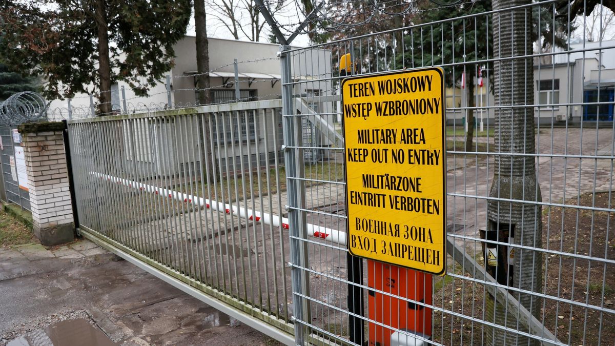 Chińskie auta nie wjadą na teren wojska, SOP i policji