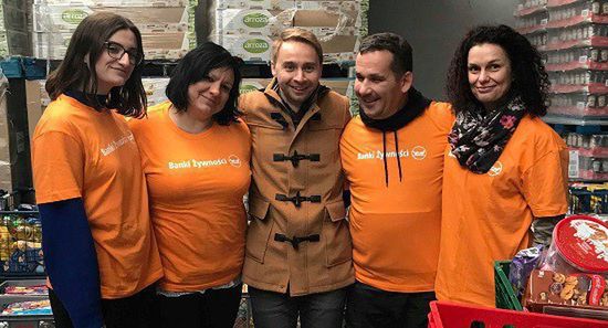 Rafał Gębura z kanału 7 metrów pod ziemią wspiera Banki Żywności