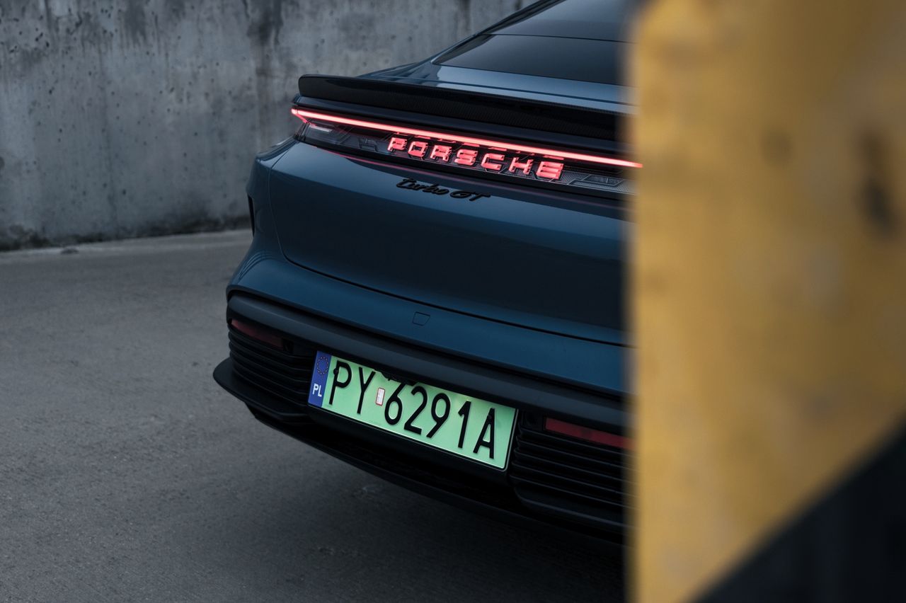 Porsche im Krisenmodus: Elektrostrategie gefährdet Zukunft