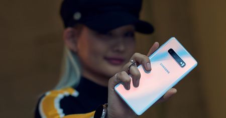 Masz samsunga? Wygląda na to, że Zdjęcia Google zrobią kopię twoich animowanych fotek
