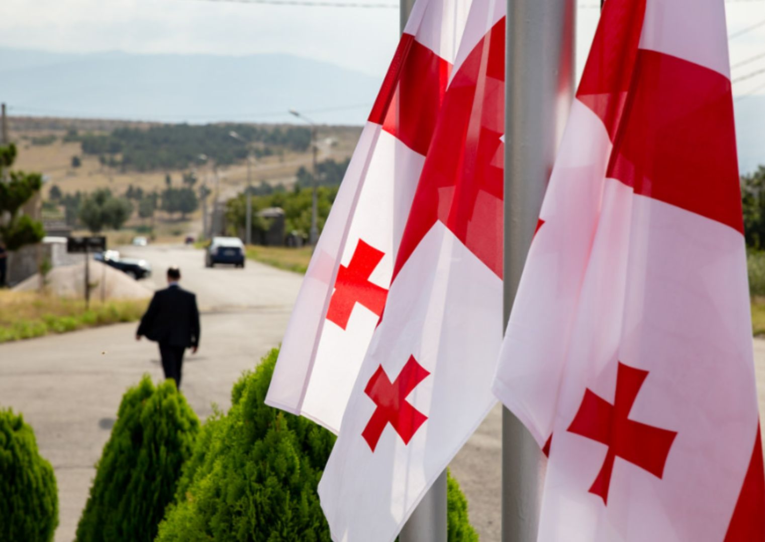 Pomimo protestów Gruzja ma nowego prezydenta. Został nim Micheil Kawelaszwili