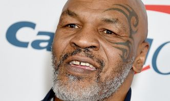 Mike Tyson POBIŁ fana w samolocie! (WIDEO)