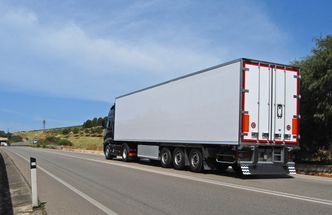 Polskie firmy transportowe zagrożone po decyzji KE. Nowe prawo może oznaczać bankructwo części z nich