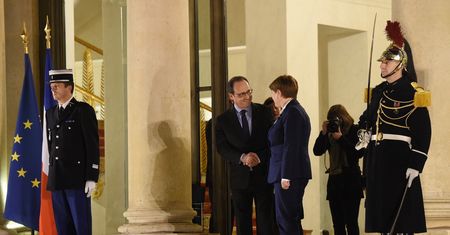 Współpraca gospodarcza z Francją. Szydło podkreśliła znaczenie przemysłów obronnych