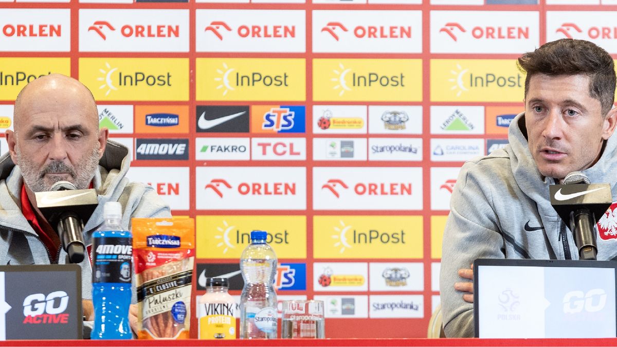 Getty Images / Foto Olimpik/NurPhoto / Na zdjęciu: Od lewej Michał Probierz i Robert Lewandowski.