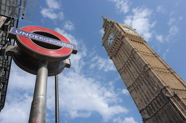 Rząd Wielkiej Brytanii zawiesza program wizowy Tier 1 Investor