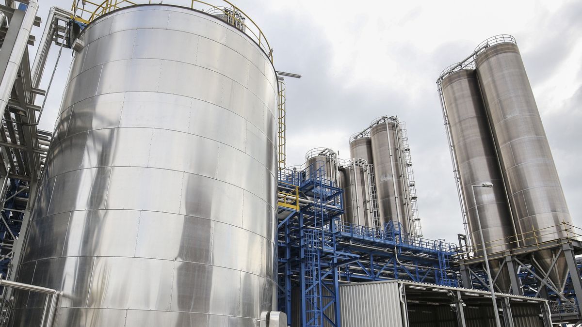 Prime Minister Beata Szydlo opened Polyamide Plant II in TarnowPolyamide Plant II in Tarnow, Poland on 25 September, 2017. Tarnow Polyamide Plant II is the official name of the facility producing Polyamide 6  one of the worlds most widely used engineering plastics, manufactured in Poland by Grupa Azoty S.A.  (Photo by Beata Zawrzel/NurPhoto via Getty Images)NurPhotopoland, polish, tarnow, chemical, industry, facility, polyamide, plant, engineering, europe, european, grupa, azoty, logo