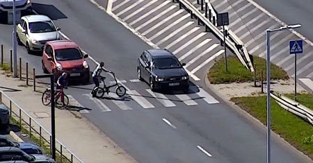 Przepis jednak działa. Wyraźny spadek wypadków na przejściach