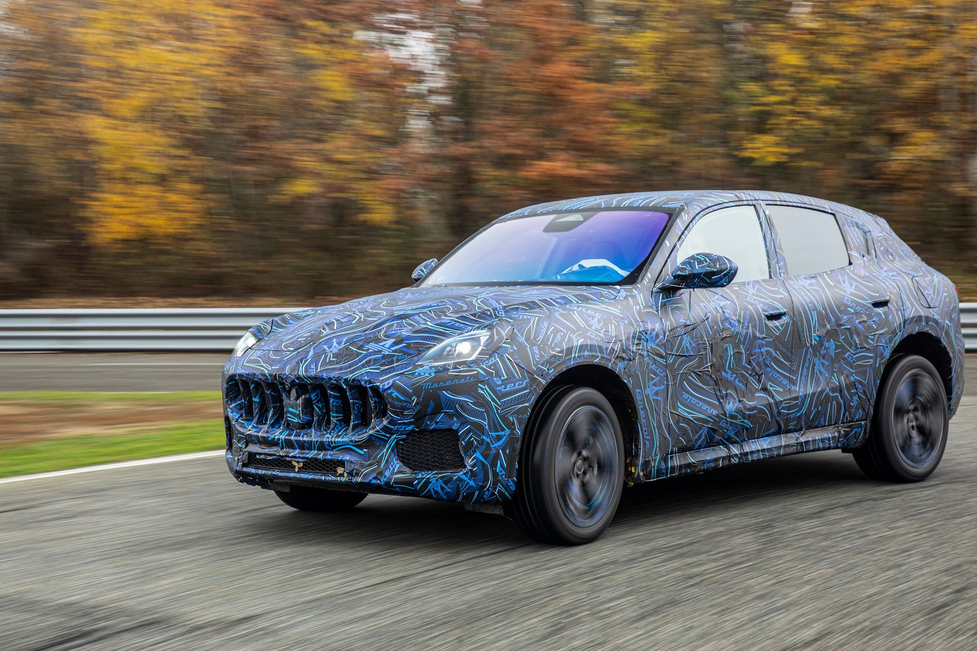 Maserati Grecale podczas testu przedprodukcyjnego