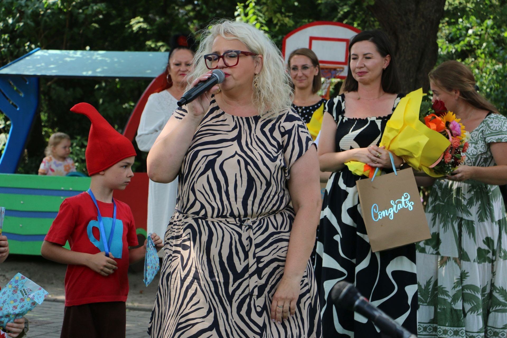 Zakończenie nauki w przedszkolu Bim Bam Bino w Aleksandrowie Kujawskim. Starszaki żegnają placówkę