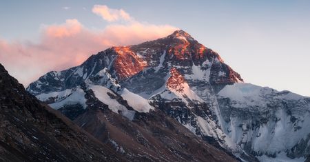 Ban na Mount Everest. Zakaz dla wspinaczy w Nepalu