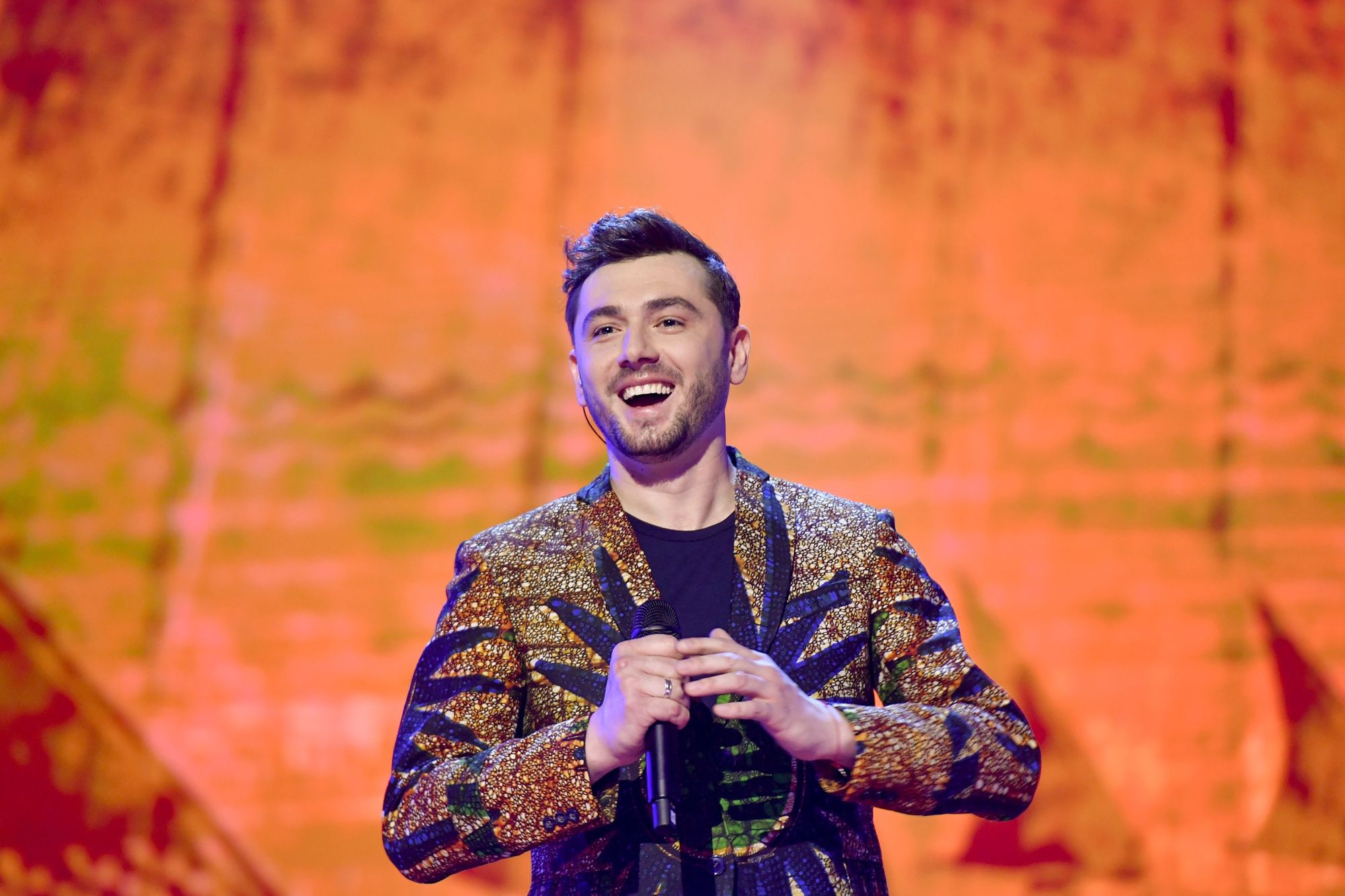 Kamil Bednarek ma żonę. Rzadko o niej mówi