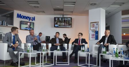 Debata Biznesmeni vs Blogerzy w redakcji Money.pl