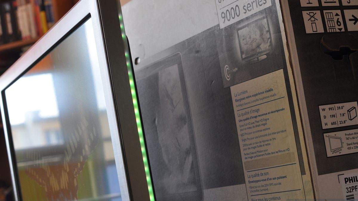 Philips PFL9705 przestanie piszczeć także w Polsce! 1