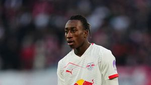 Barcelona obserwuje 19-latka. Chcą go też inni giganci