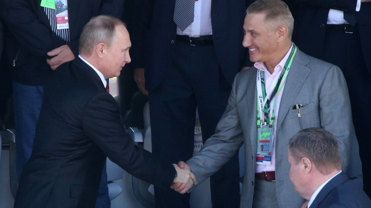 Getty Images / Mikhail Svetlov / Na zdjęciu: Władimir Putin i Boris Rotenberg