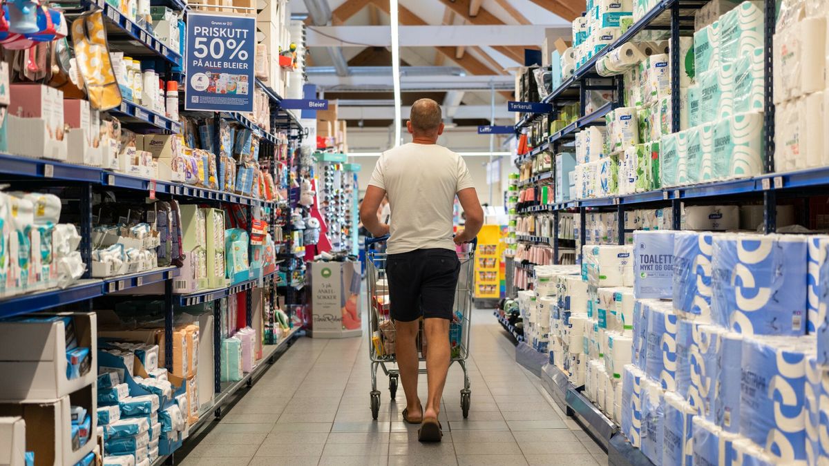 Raport: Sklepów w Polsce ubywa, ale sieci franczyzowe mają się dobrze