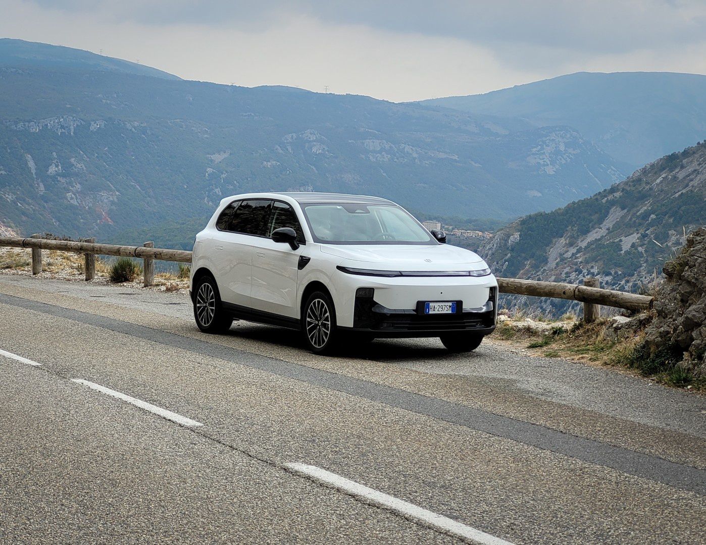 Pierwsza jazda: Leapmotor B10 kusi ceną i wyposażeniem. A co z resztą?