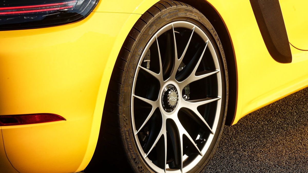 Porsche 718 Cayman GT4 RS