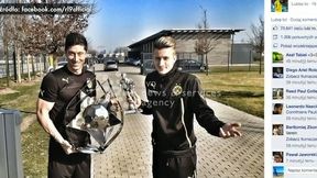 "Lewy" prezentuje trofeum, internauci wolą komentować jego... biceps