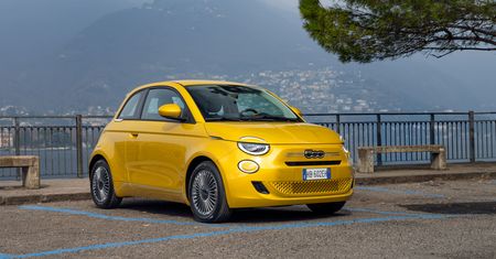 Premiera Fiata 500 Hybrid wygląda jak drop limitowanej kolekcji!
