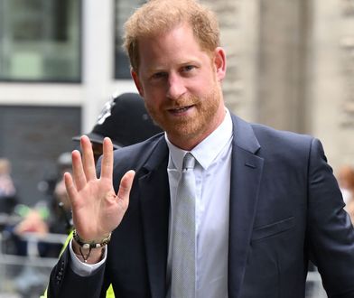 Książę Harry wrócił do ojczyzny. Odwiedził grób babci