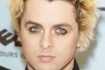 Wokalista Green Day kinowym, amerykańskim idiotą