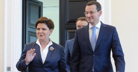 Rządu sny o potędze. Rozmachu mogliby pozazdrościć szejkowie z Dubaju [FELIETON]