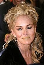 Sharon Stone propaguje adopcję