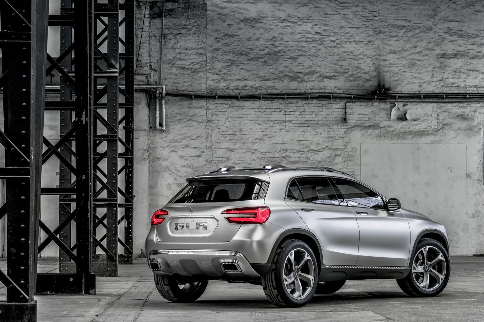 Mercedes GLA Concept na oficjalnych zdjęciach [galeria] 36