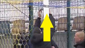 Kuriozum w Pucharze Polski. Bramka "pękła". Nie do wiary, jak ją naprawili