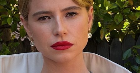 Wystarczyła czerwona szminka. Aktorka zachwyciła na gali