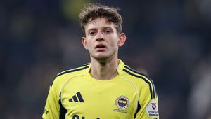 Wielkie pieniądze. Tyle zarobi Legia na transferze Szymańskiego