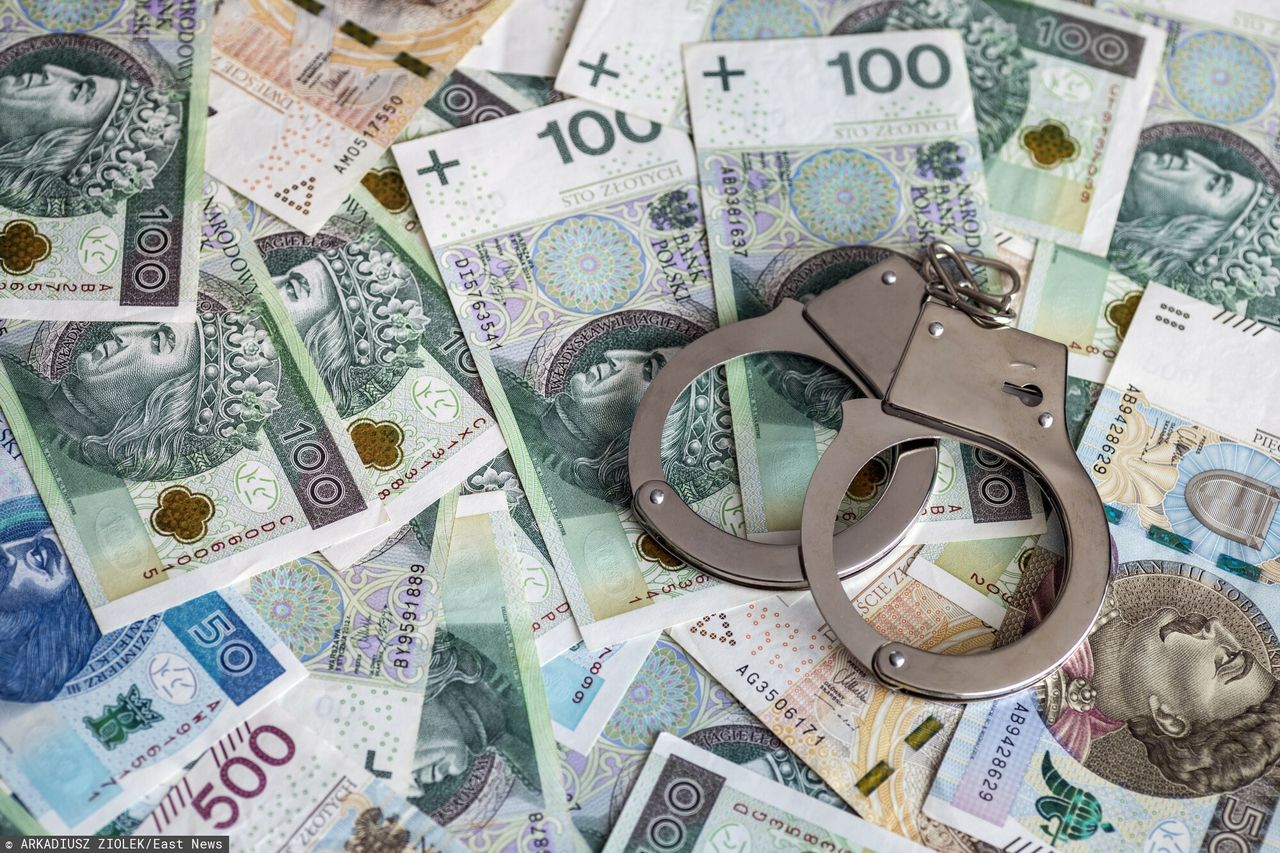 Zaciągał pożyczki na matkę. Grozi mu osiem lat więzienia