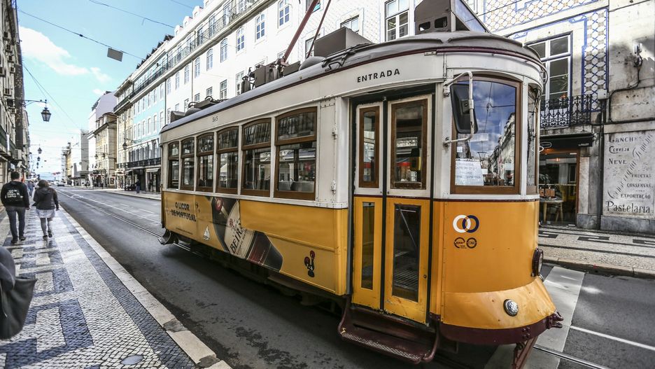 Kordon Sanitarny wokół Lizbony. Portugalia odizoluje stolicę