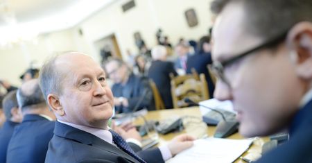 Wyższe opłaty w bankach. Czy prezesi oszukali posłów?