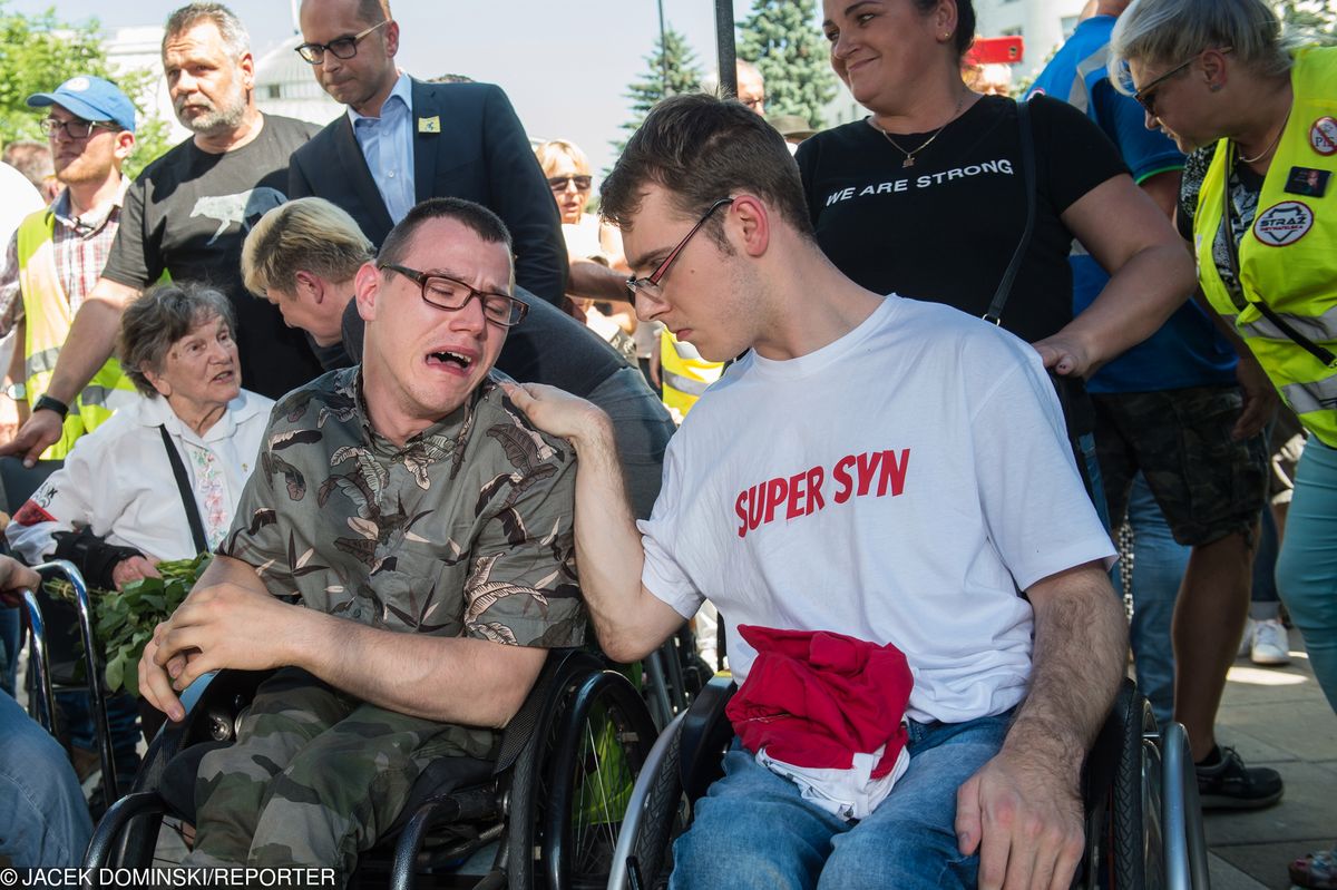 40 dni protestowali w Sejmie. ZUS poinformował niepełnosprawnych, ile wywalczyli 