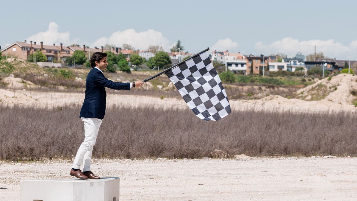 Getty Images / Carlos Lujan / Na zdjęciu: Carlos Sainz rozpoczynający budowę toru Madring