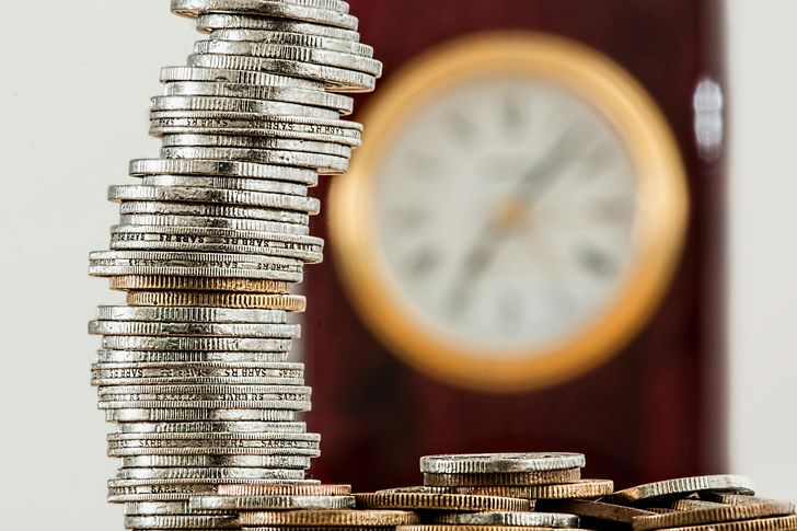 How to Manage Personal Finances Effectively Day to Day?
