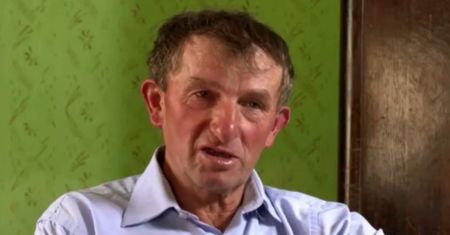 Nie uwierzycie, do kogo porównano młodego Henia z "Chłopaków do wzięcia"