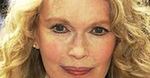 Mia Farrow: Campbell miała dostać "olbrzymi diament" od Taylora