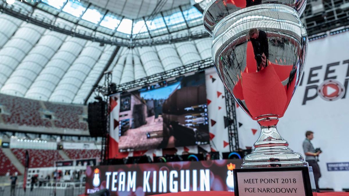 Zdjęcie okładkowe artykułu: Materiały prasowe / Team Kinguin / Puchar za zwycięstwo w turnieju charytatywnym Meet Point